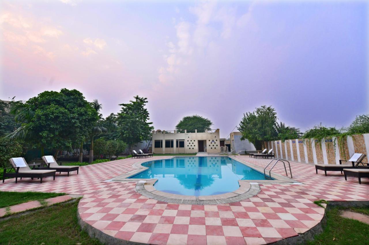 Pride Kadamb Kunj Resort Bharatpur Luaran gambar