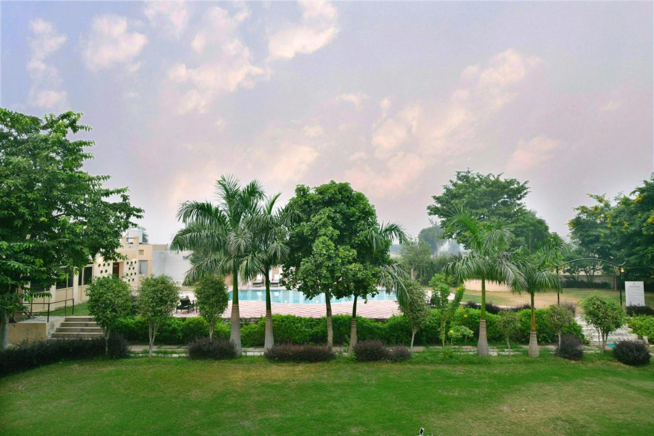 Pride Kadamb Kunj Resort Bharatpur Luaran gambar