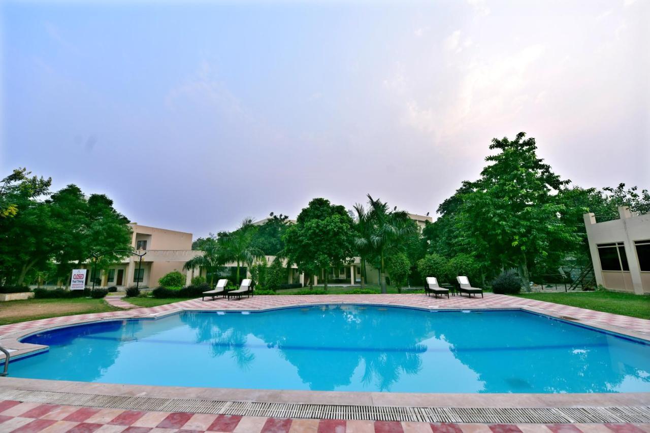 Pride Kadamb Kunj Resort Bharatpur Luaran gambar